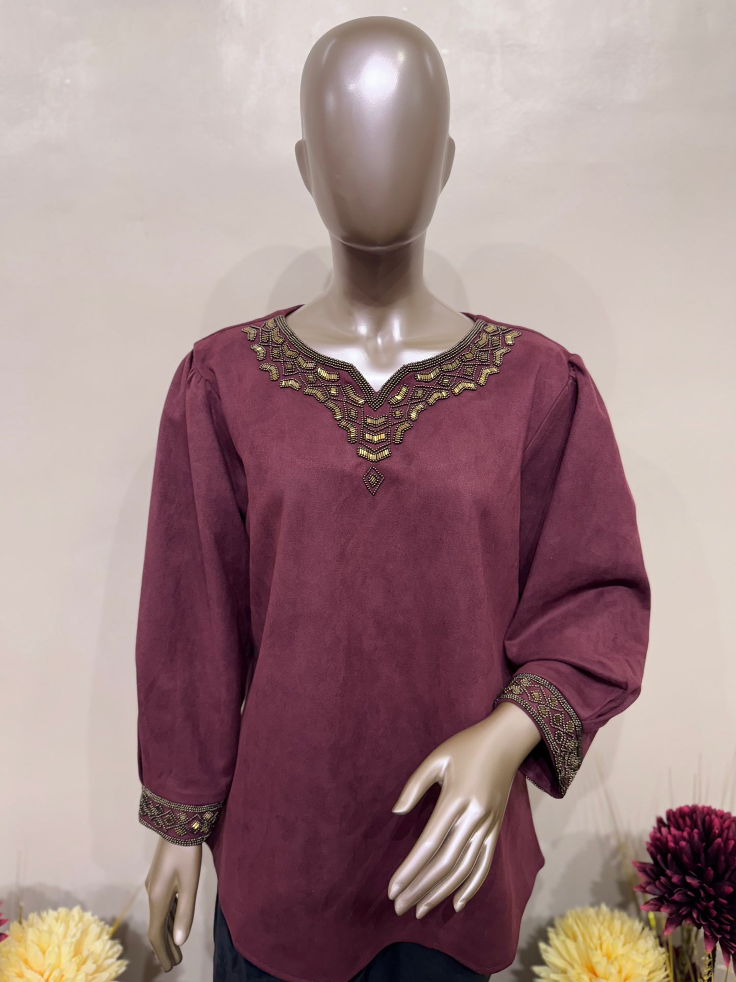 Velvet necklace top